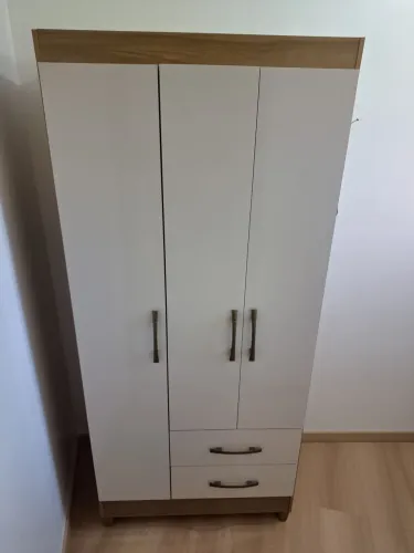 Guarda-roupas solteiro- novo