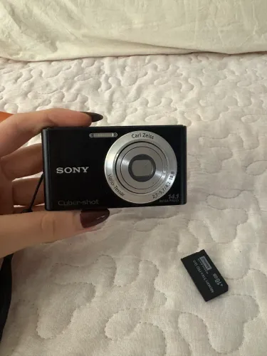Sony cybershot DSC-W320
