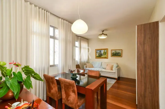 Apartamento à venda, 2 quartos, 1 suíte, 1 vaga, Lourdes - Belo Horizonte/MG