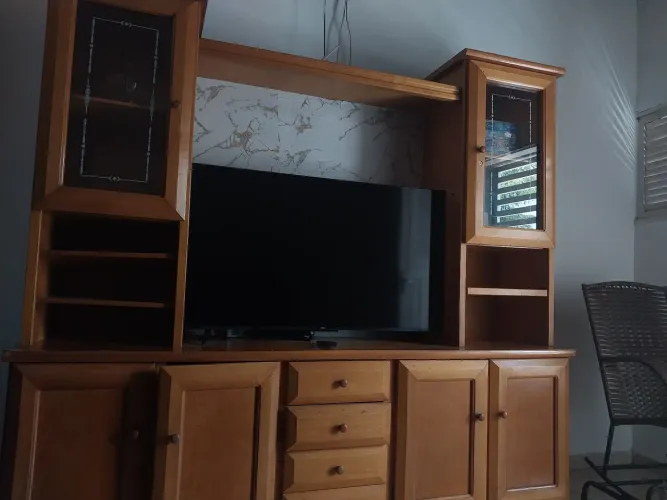 Estante de madeira para venda