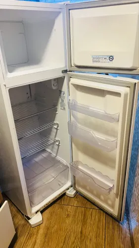 Geladeira Electrolux DC35A