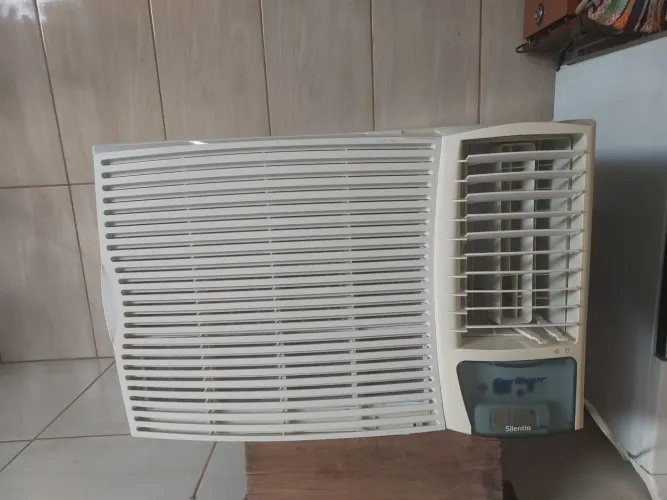 Vendo ar condicionado springer funcionando perfeitamente