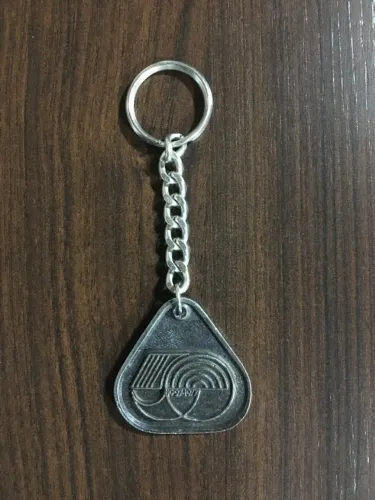 Antigo Chaveiro Metálico Comemorativo 50 Anos Varig Original 1977 Nunca Usado