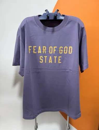 Camiseta essentials