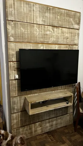 Painel de TV Madeira Rústica
