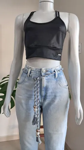 Cropped e calça jeans 