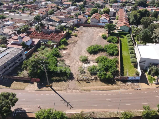 Terreno Comercial