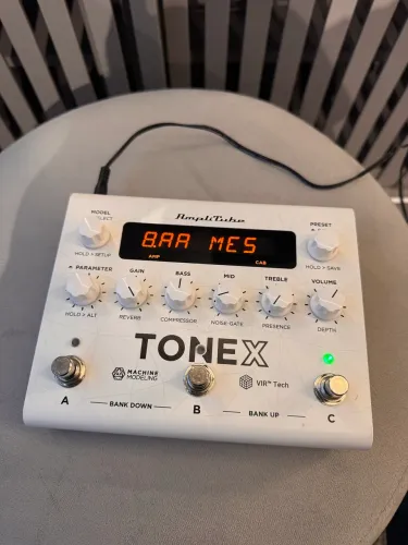 Pedal Tonex Branco IK Multimedia - Amplitube