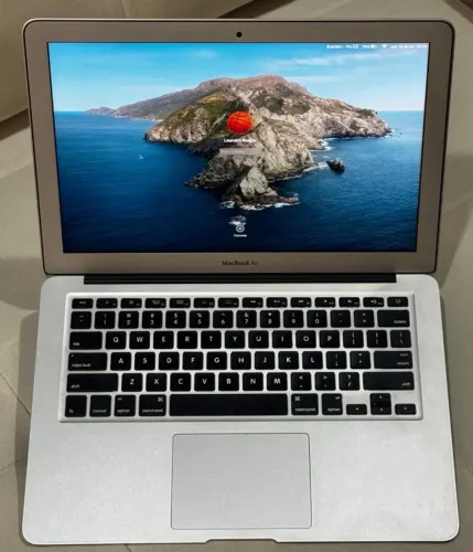 MacBook Air 13" Intel Core i5 (A1466 - Mid 2012) - Muito Conservado