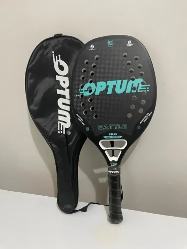 RAQUETE BEACH TENNIS OPTUM BATTLE PRO 12K FULL CARBON PROFISSIONAL + CAPA PROTETORA + BOLA