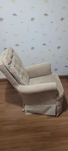 Poltrona de amamentação