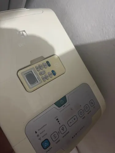 Ar condicionado móvel - ELETROLUX