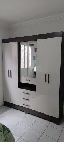 Guarda-roupa