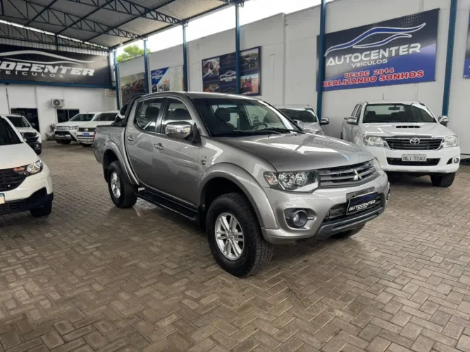 Mitsubishi L200 Triton HPE 3.2 CD TB Int.diesel AUT 2015