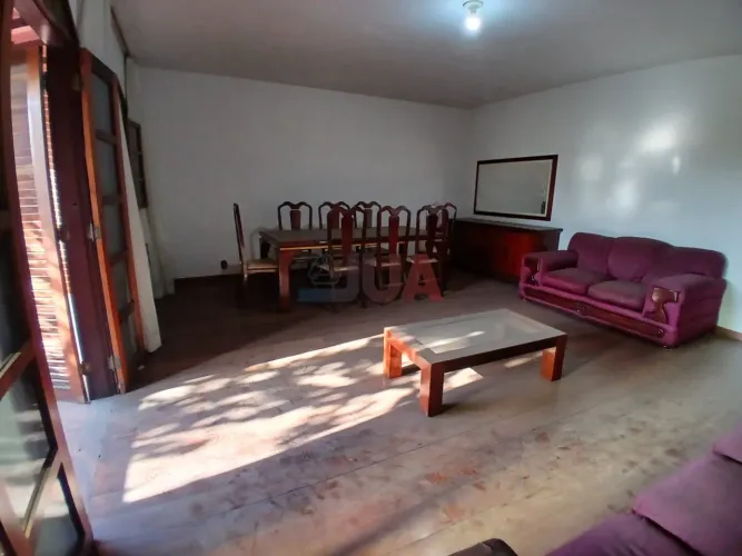 Casa Ampla para Locação - Ideal para Residência ou Comércio | Miguel Couto - Nova Iguaçu