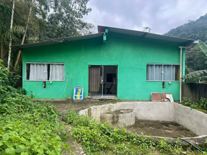 Alugo casa em garatucaia