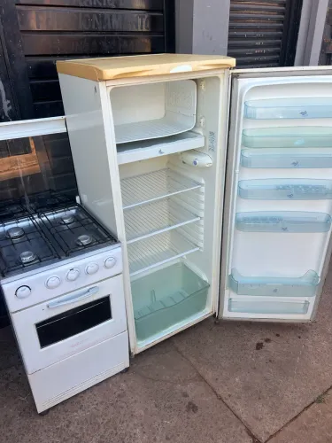 Vendo Kit Geladeira e Fogão!