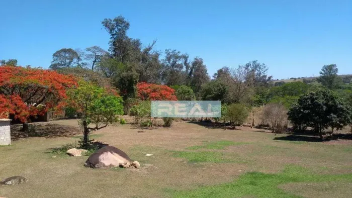 Sítio à Venda Espaço, Natureza e Conforto para Toda a Família!