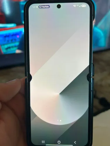 Galaxy Z Flip 6 256GB Estado de Novo | Aceito iPad, e tablet Samsung S 8 5g pra cima