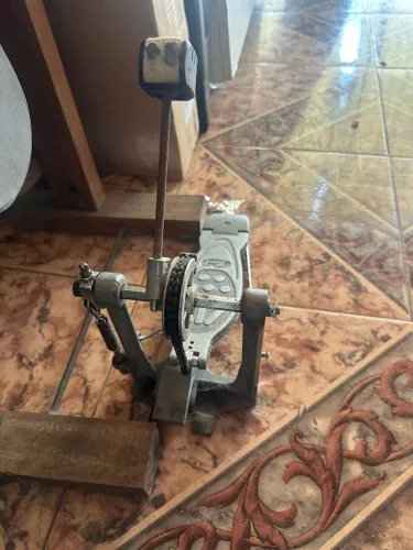 Pedal de Bateria Pearl 