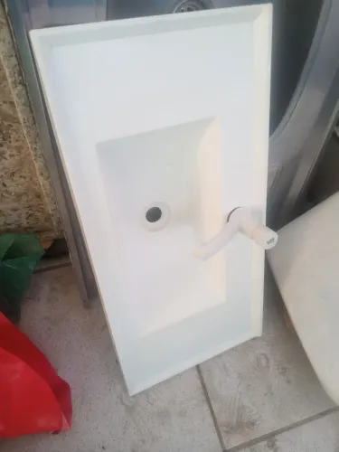 pia de banheiro de plástico