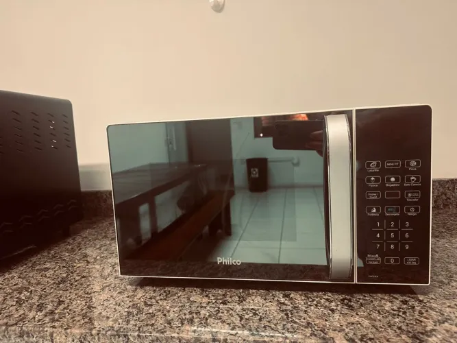 Microondas espelhado