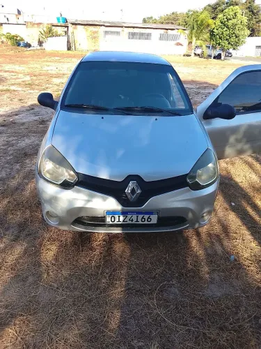 Renault Clio Authentique 1.0/1.0 Hi-power 16V 3P 2013