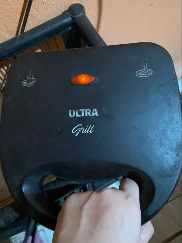 PRA VENDER URGENTE Sanduícheira Grill Ultra funcionando