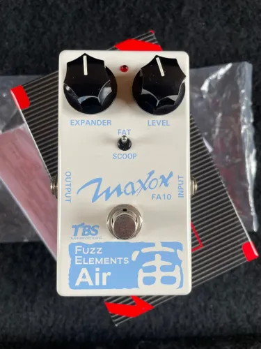 Pedal Maxon Fuzz Elements Air (Univox Super Fuzz)