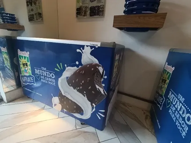 Freezer Expositor Horizontal Frigelar 411 Litros - 220 Volts