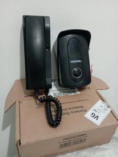 Interfone com fechadura elétrica