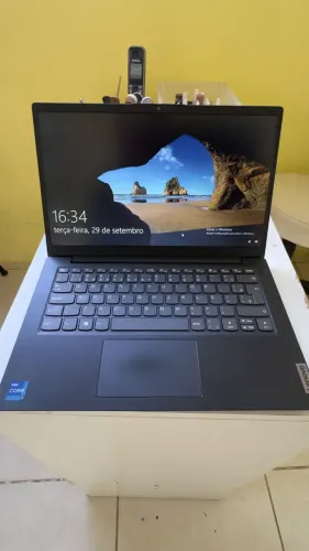 Notebook LENOVO V14 G3 14" Preto 16 GB de RAM 512 GB SSD Core i7