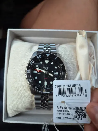 Relogio seiko 5gmt bruce Wayne e batman 