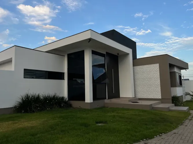 CASA ALTO PADRÃO IÇARA