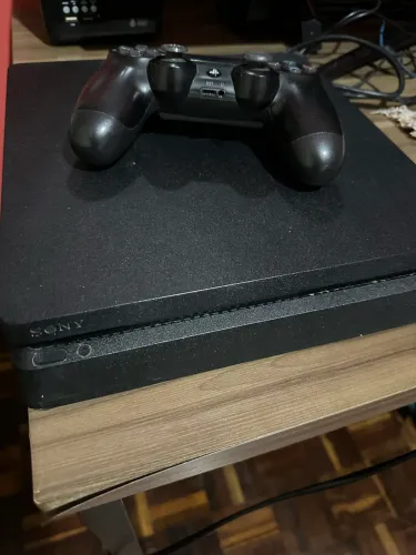 Console PlayStation 4 Slim 1TB 1 controle