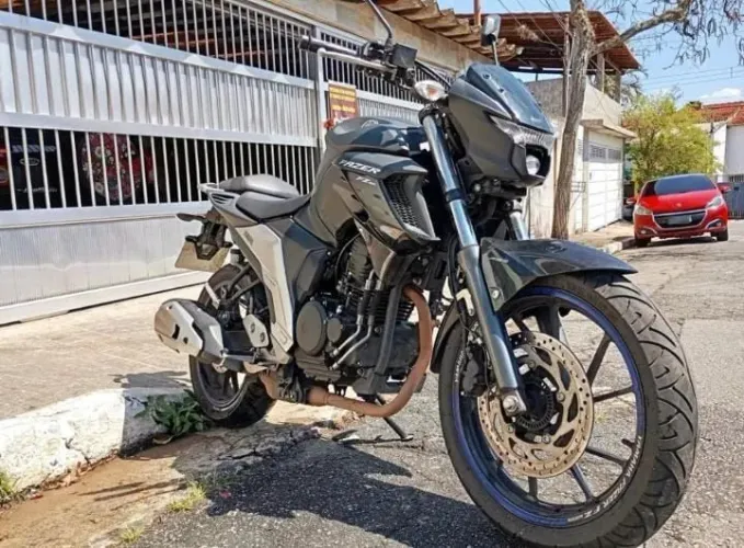 Fz25 fazer abs