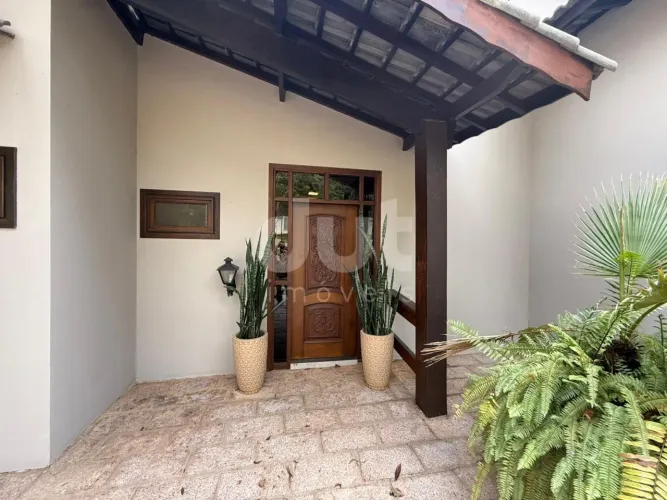 Casa com localização privilegiada no Condomínio Ville de Chamonix - Itatiba/SP