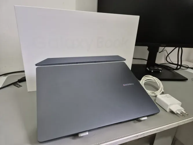 Samsung Galaxy Book4 Pro - Tela Touch / Notebook Impecável (Na Caixa)