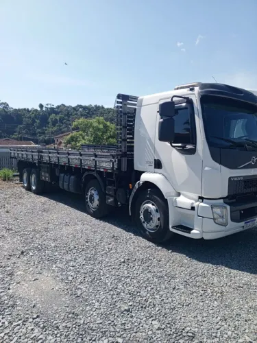 Vendo Carroceria em Otimo estado