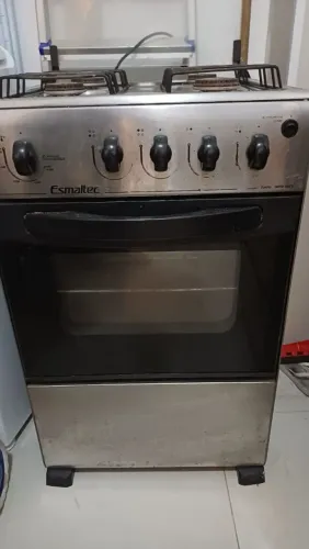 Fogão 4 bocas Esmaltec - convertido pra gás encanado