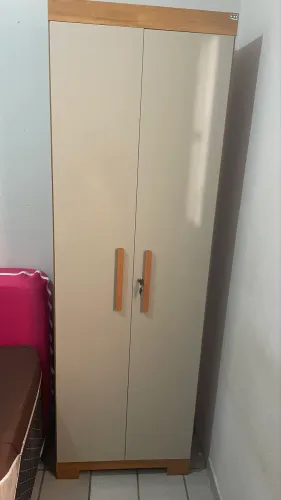 Vende-se multiuso com 6 divisórias, 2 meses de uso sem marcas. (valor à negociar)