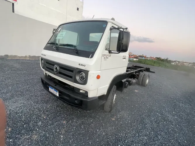 Caminhão 8.160
