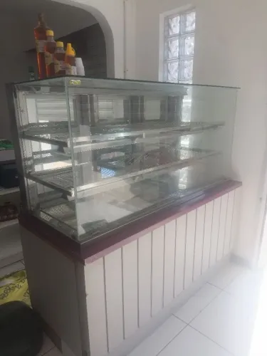 Vitrini refrigerada 220w