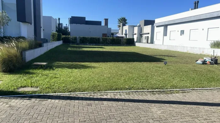 Terreno no condomínio Dubai