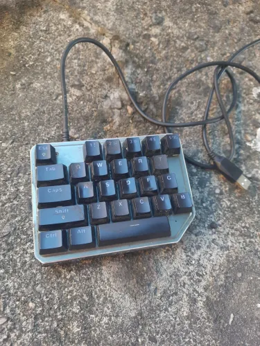 Teclado mecânico k27