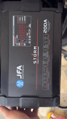 FONTE  JFA 200 amperes bivolt ESTADO DE NOVO ,  POUCO USADO R$ 590