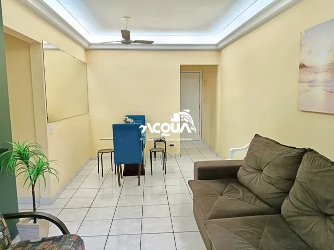 Apartamento com sacada Enseada