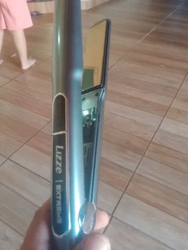Vendo prancha LIZZE EXTREME nova