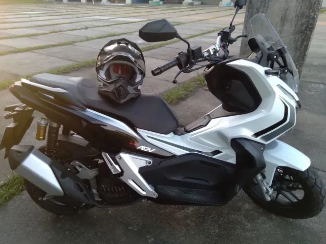 Moto ADV 150