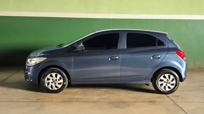 Chevrolet Onix Hatch LT 1.0 8V Flex Power Mec. 4P 2015